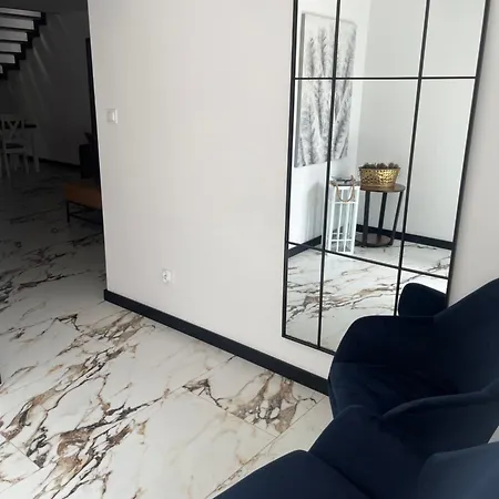 Zielona Dolina Nr 3 아파트 *